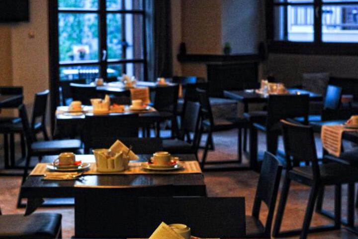 General 32 of 48
