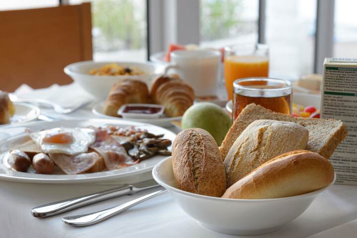 Breakfast buffet