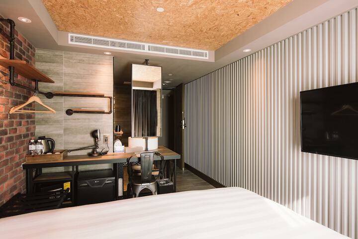 Room 15 of 39