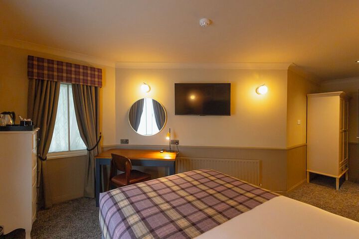 Room 5 of 36