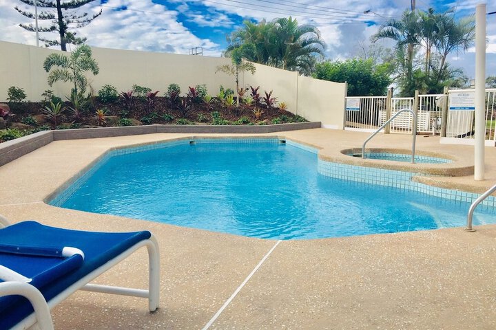 Pool 122 of 161