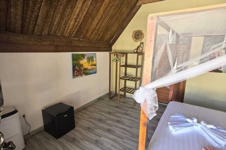 Room 25 of 90