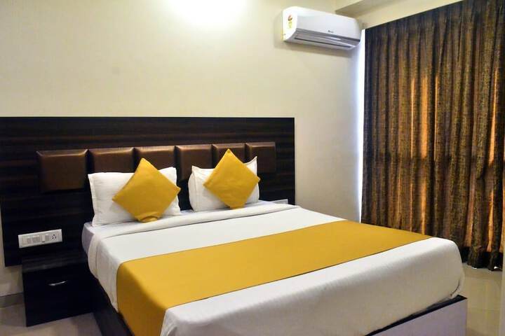 Room 14 of 23