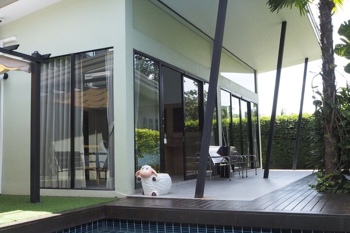 Pool 23 of 44