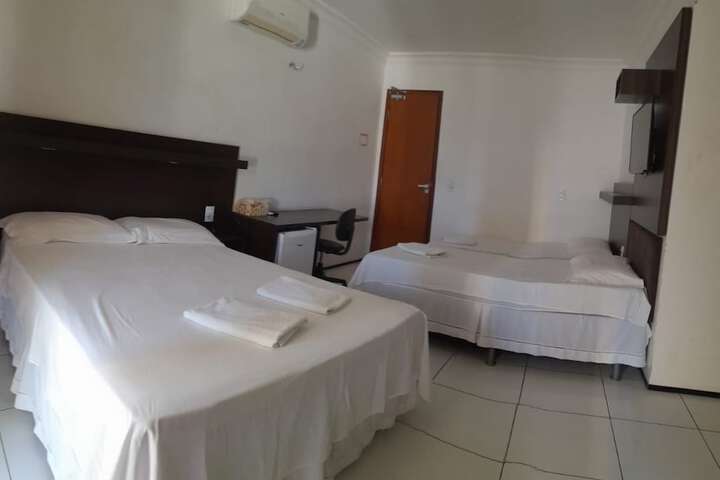 Room 4 of 6