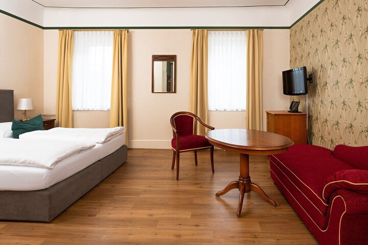 Room 14 of 53
