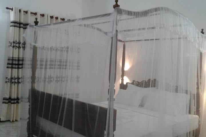 Room 21 of 123
