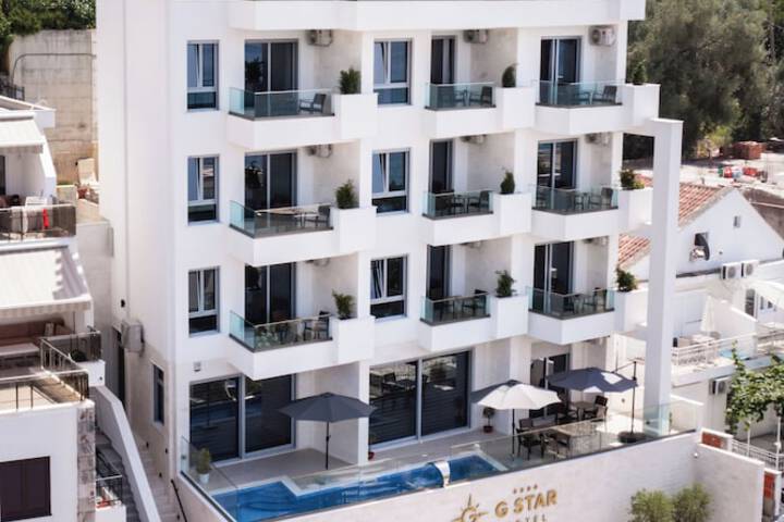 Hotel 56 of 59