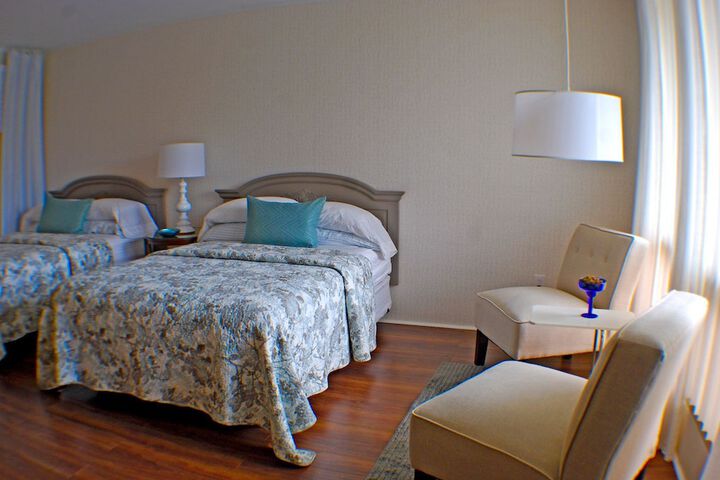 Room 2 of 28