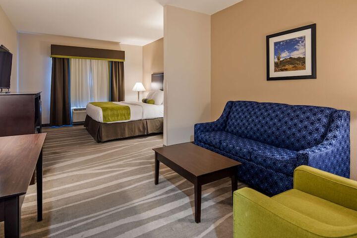 Room 6 of 21