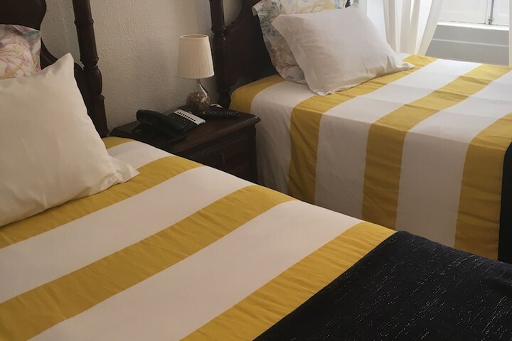 Room 17 of 83