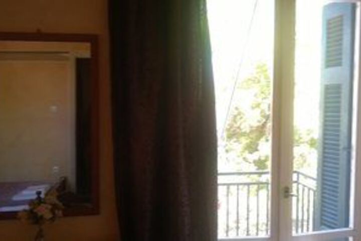 Room 17 of 19