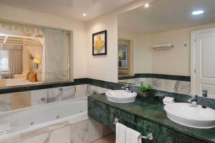 Clean Restrooms