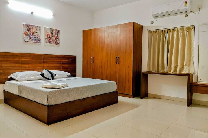 Room 7 of 27