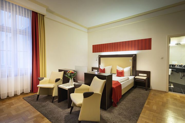 Room 14 of 47