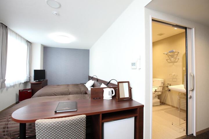 Room 13 of 47