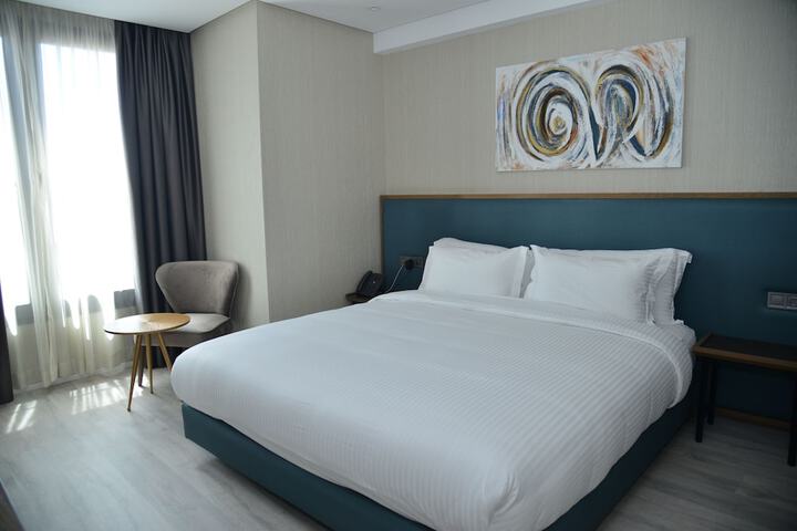 Room 6 of 22