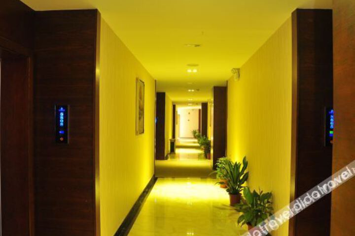 Hotel Interior 7 of 19