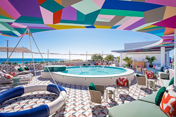 Rooftop pool