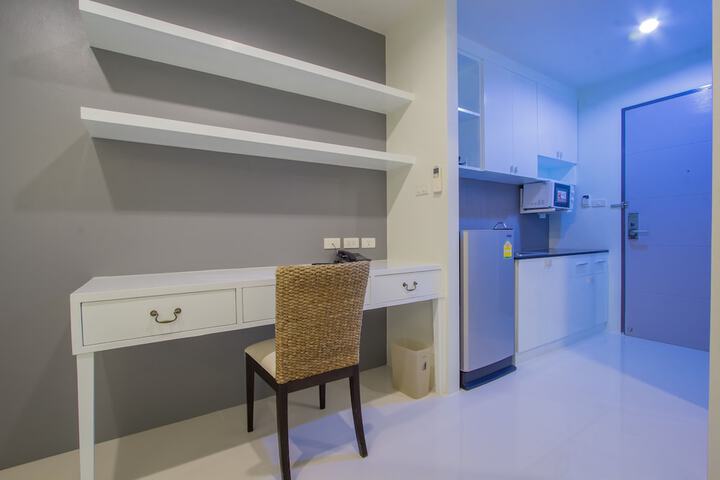 Room 13 of 39