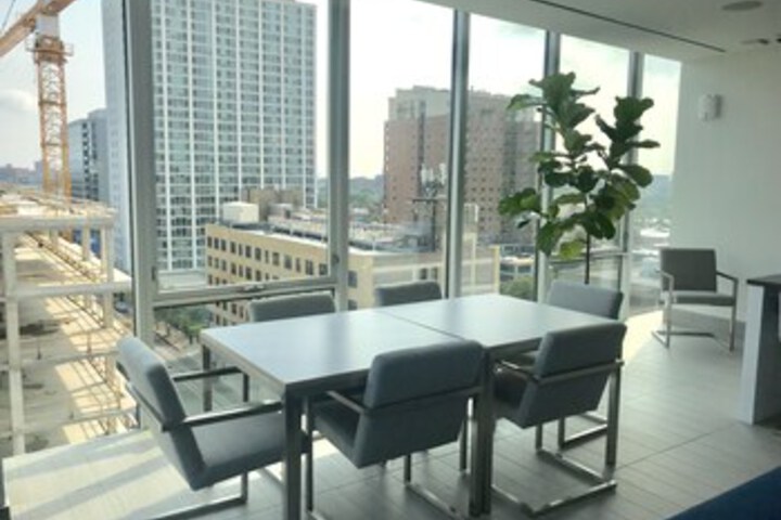 Business Center 14 of 53