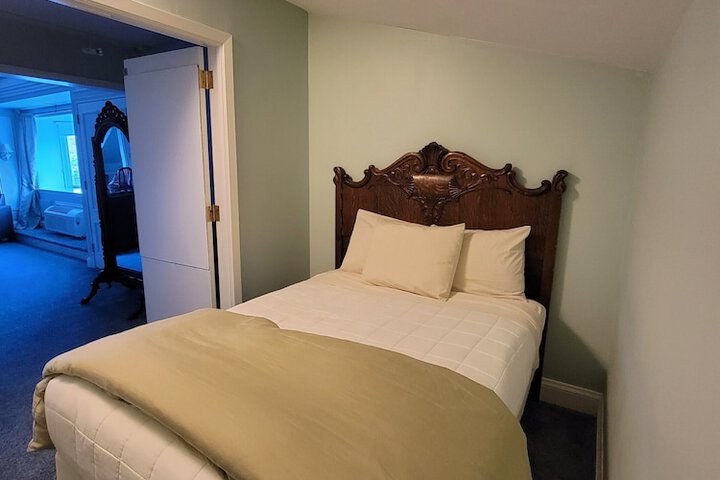 Room 101 of 206