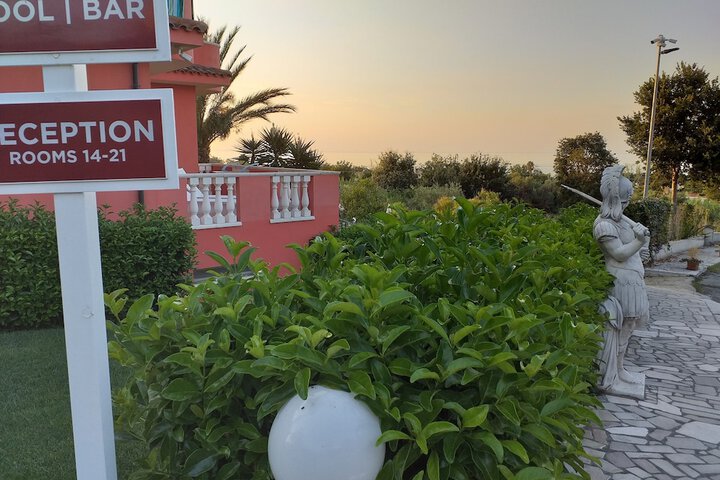 Hotel 172 of 183