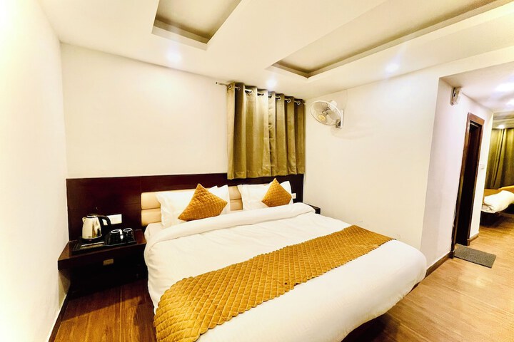 Room 15 of 55