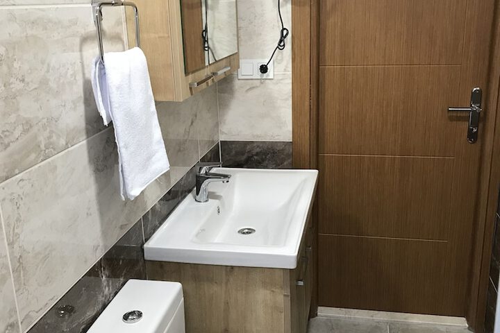 Room 16 of 45