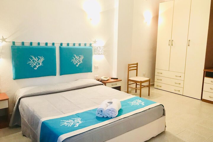 Room 5 of 22