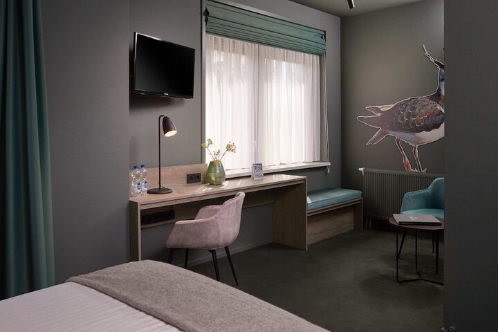 Room 14 of 34