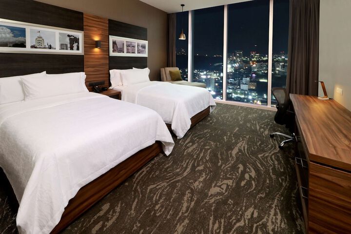 Room 16 of 60