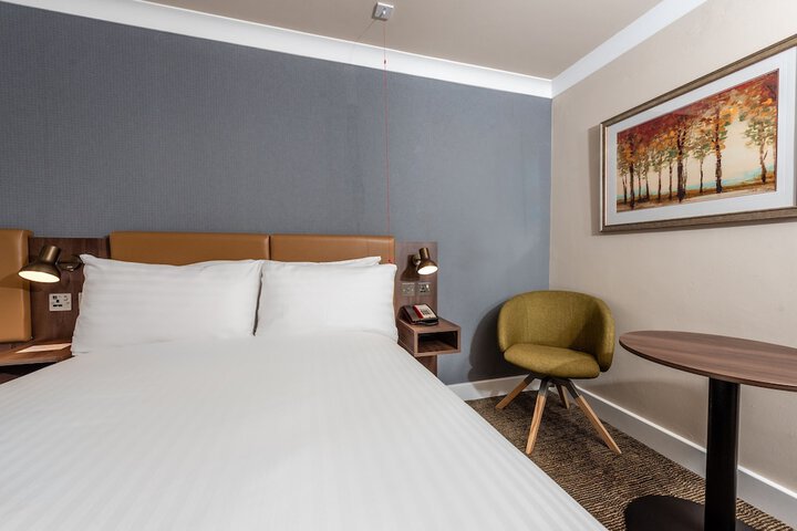 Room 32 of 117