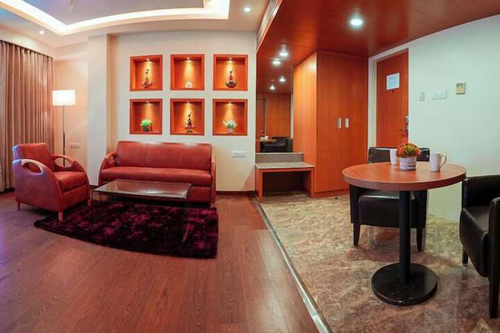 Room 30 of 49