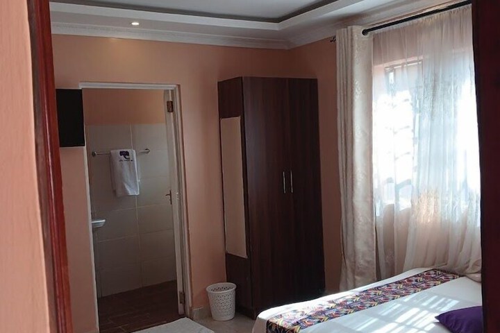 Room 3 of 31