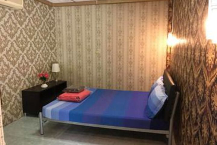 Room 9 of 22