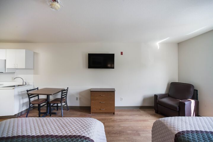 Studio 2 Double Beds (1 of 4)