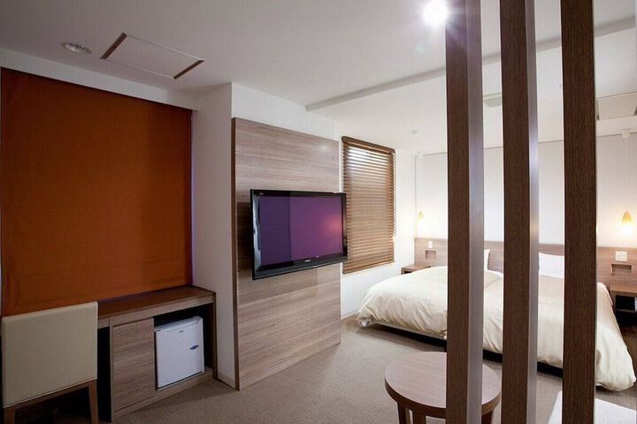 Room 26 of 75