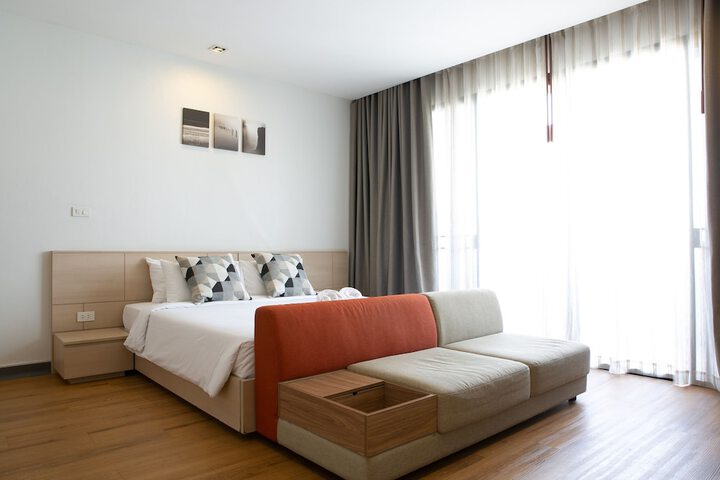 Room 27 of 125