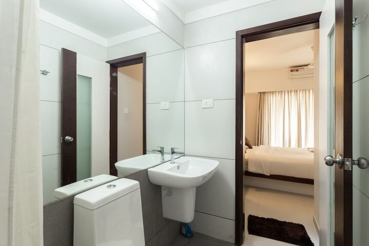 Room 12 of 22