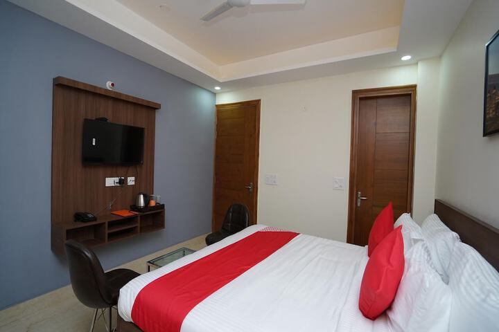 Room 7 of 31