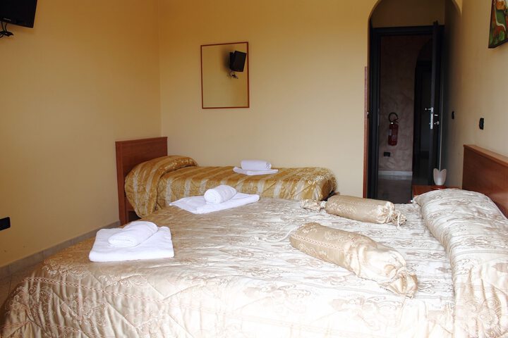 Room 13 of 46