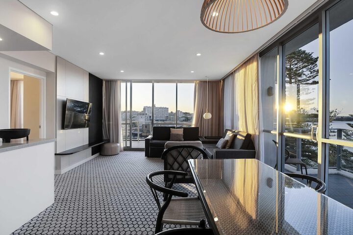 Room 25 of 47
