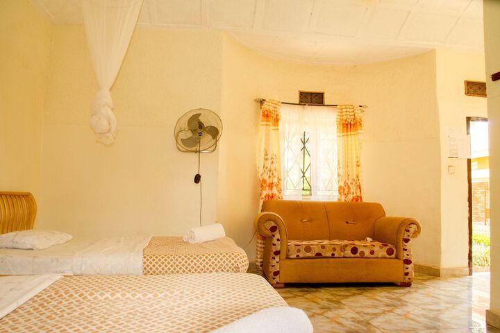 Room 5 of 50