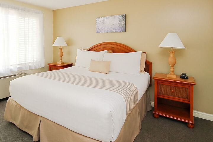 Room 4 of 36