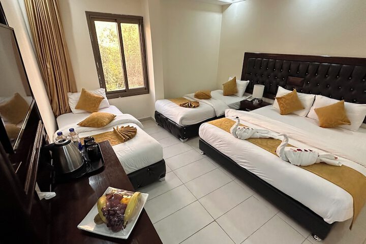 Room 43 of 78