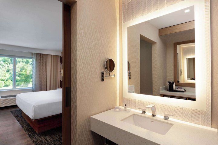 Room 14 of 53