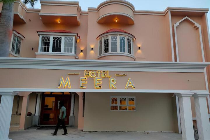 Hotel Meera
