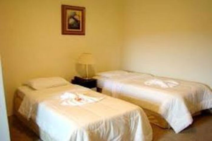 Room 5 of 7
