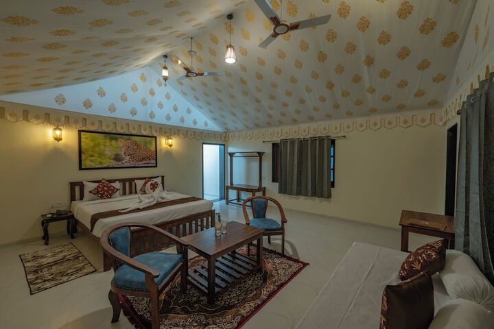 Room 8 of 31
